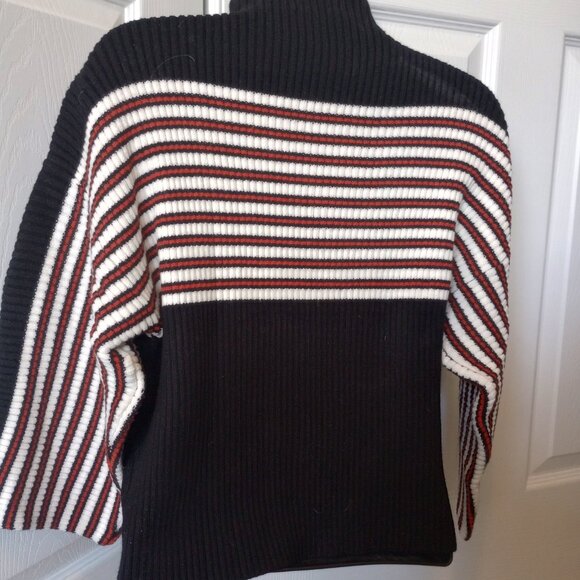 Red, White and Blue Striped Urban Outfitters Sweater (M) - Perfect Condition - Picture 4 of 4